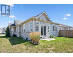 52 FINDLAY WAY - 41