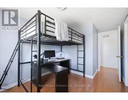 12 CASTLEBURY DRIVE - 26