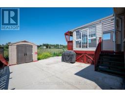 12 CASTLEBURY DRIVE - 35