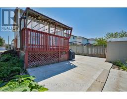 12 CASTLEBURY DRIVE - 38