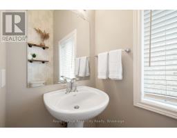 144 KEMP CRESCENT - 18