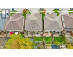 144 KEMP CRESCENT - 35