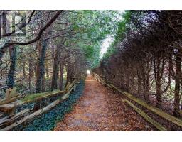 LT 17 PL 594 COURTNEY COURT - 18