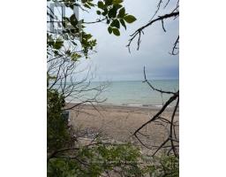 LOT 4 PLAN 590 CEDAR BANK LANE W - 3