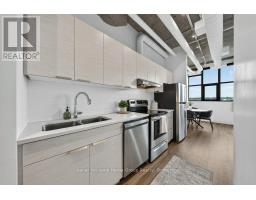 304 - 120 HURON STREET - 11