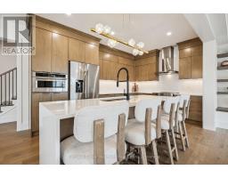 645 ANTON CRESCENT - 7