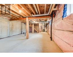 77 JOHN BRABSON CRESCENT - 43
