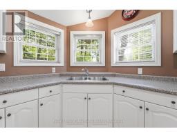 10 HURON LANE - 11