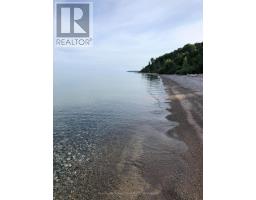 10 HURON LANE - 39