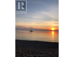 10 HURON LANE - 40