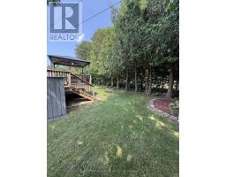 17 ARMSTRONG CRESCENT - 28