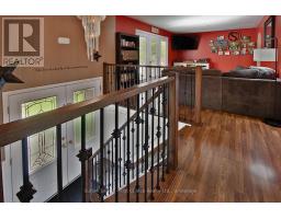 136 NAPIER STREET - 6