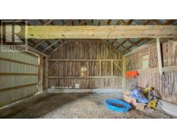 82155 LONDON ROAD - 35