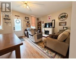 118 ELORA STREET - 4