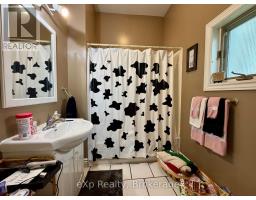 118 ELORA STREET - 8