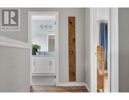 898A GZOWSKI STREET - 21