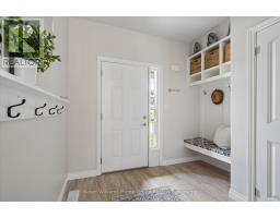 898A GZOWSKI STREET - 4