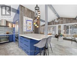 194552 13 GREY ROAD - 24