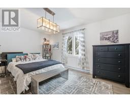 194552 13 GREY ROAD - 7