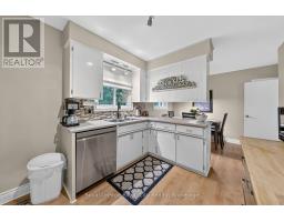 12 TOBEY AVENUE - 15