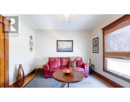 5 BRITANNIA ROAD W - 34