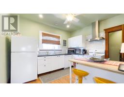 5 BRITANNIA ROAD W - 37