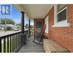 5 BRITANNIA ROAD W - 6