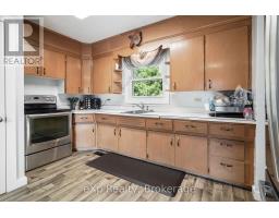 1060 SANDERSON STREET - 12