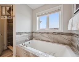 43 GOLDENVIEW DRIVE - 20