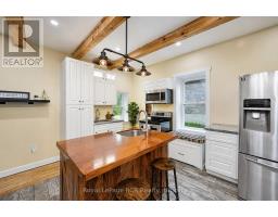 56 MAIN STREET E - 15