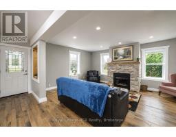 56 MAIN STREET E - 9