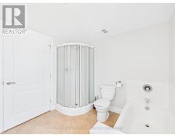 402 - 221 ADELAIDE STREET - 16