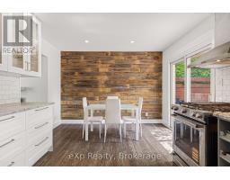 18 WILLOWDALE STREET - 9