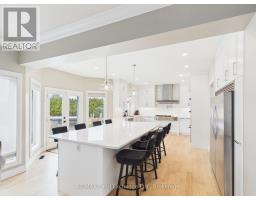 4 SCOTT CRESCENT - 14