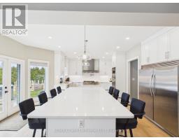 4 SCOTT CRESCENT - 15