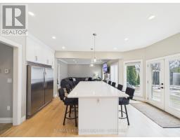 4 SCOTT CRESCENT - 17