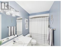 4 SCOTT CRESCENT - 26