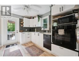 324 WATERLOO AVENUE - 11