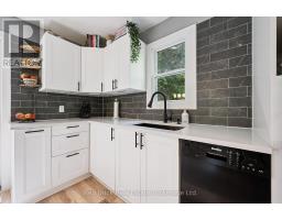324 WATERLOO AVENUE - 12