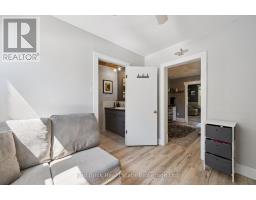 324 WATERLOO AVENUE - 16
