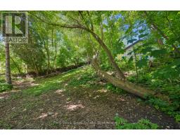 324 WATERLOO AVENUE - 34