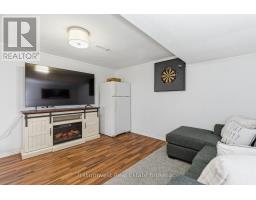 6 BROKEN OAK CRESCENT - 27