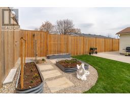 6 BROKEN OAK CRESCENT - 39