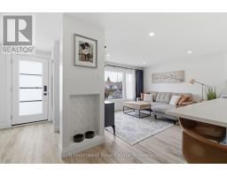 6 BROKEN OAK CRESCENT - 4