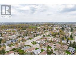 6 BROKEN OAK CRESCENT - 49