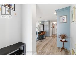 6 BROKEN OAK CRESCENT - 6