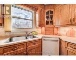 17 FOREST GLEN COURT - 20