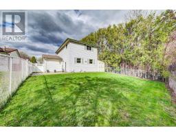 17 FOREST GLEN COURT - 40