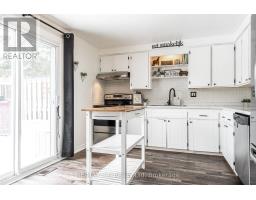 651 DEVON STREET - 16