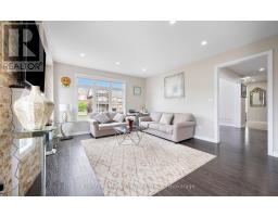 48 HAWKE CRESCENT - 12